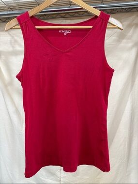 Ellen Tracy Sleeveless V-Neck Tank in Bright Red